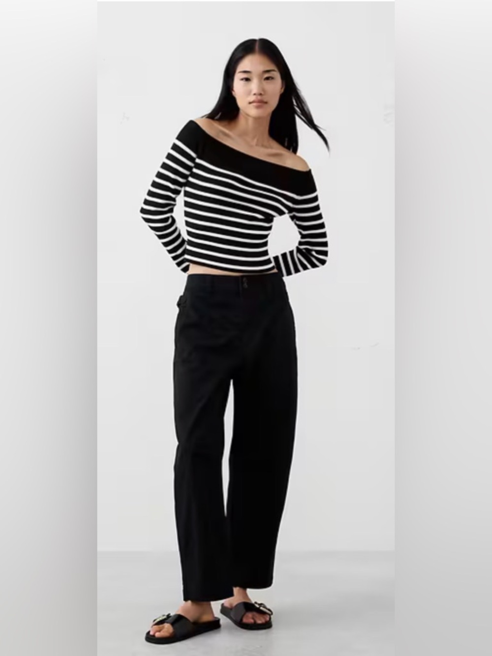 Worn once! Banana Republic barrel chino